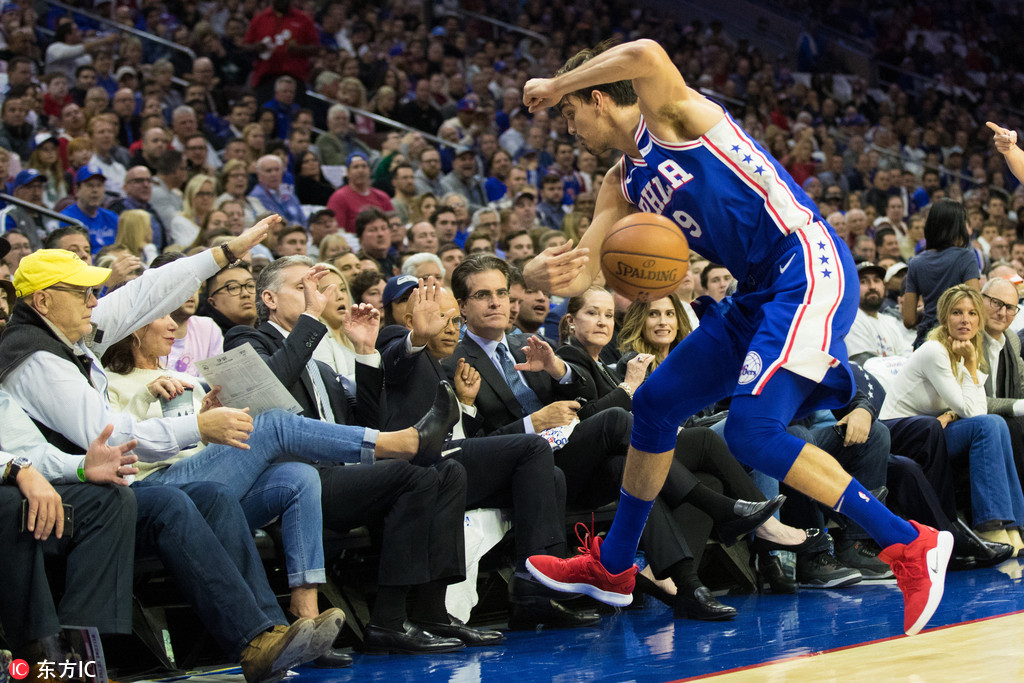 开元中国-关于切尔西训练开放日，关键时刻外线爆发引欢呼，亚冠在即，医务组通报恢复的信息